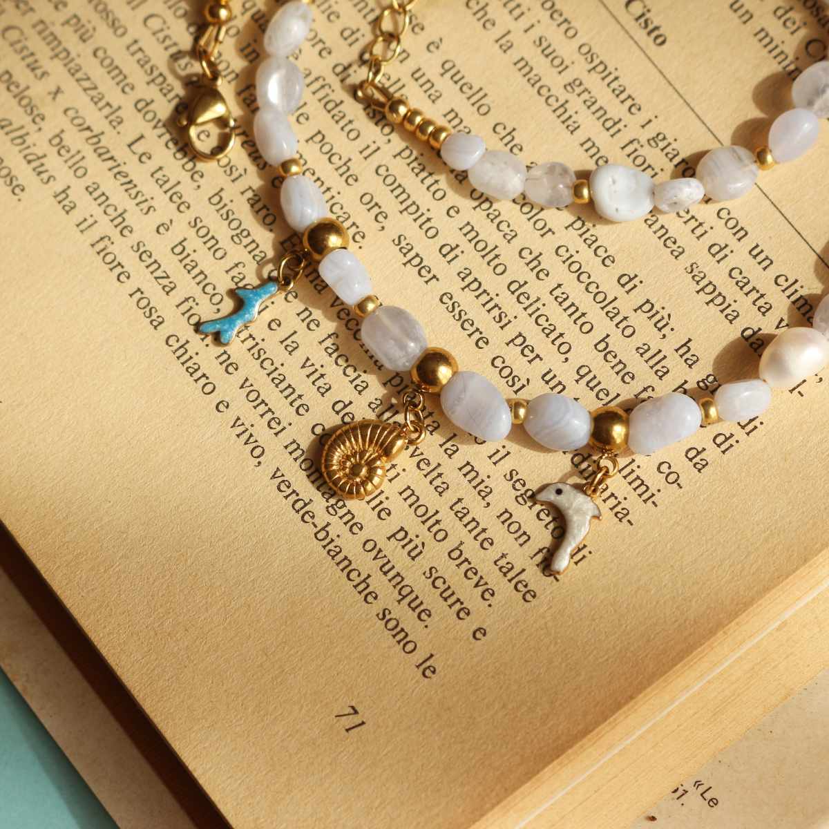 Collana con Delfino, Corallo e Conchiglia in acciaio oro