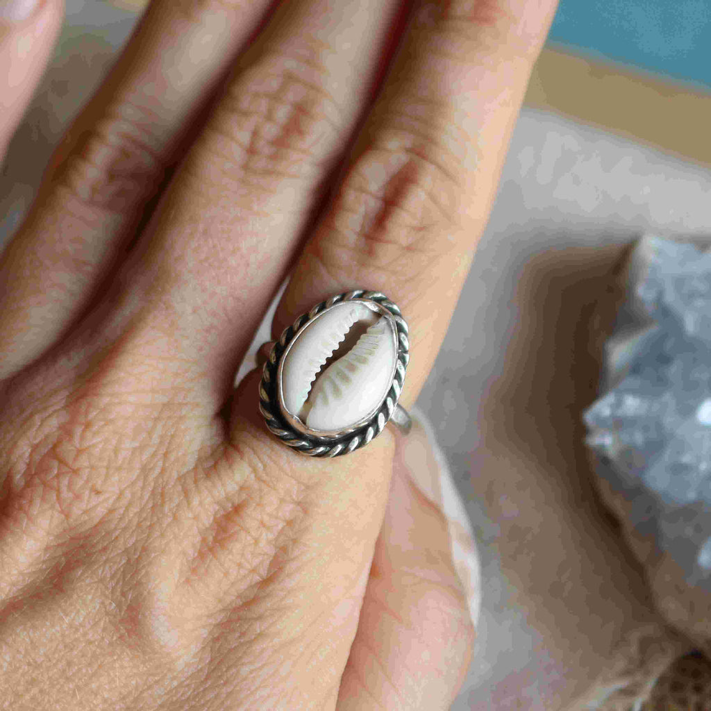 Lo Scrigno della Sirena e l'Anello Conchiglia