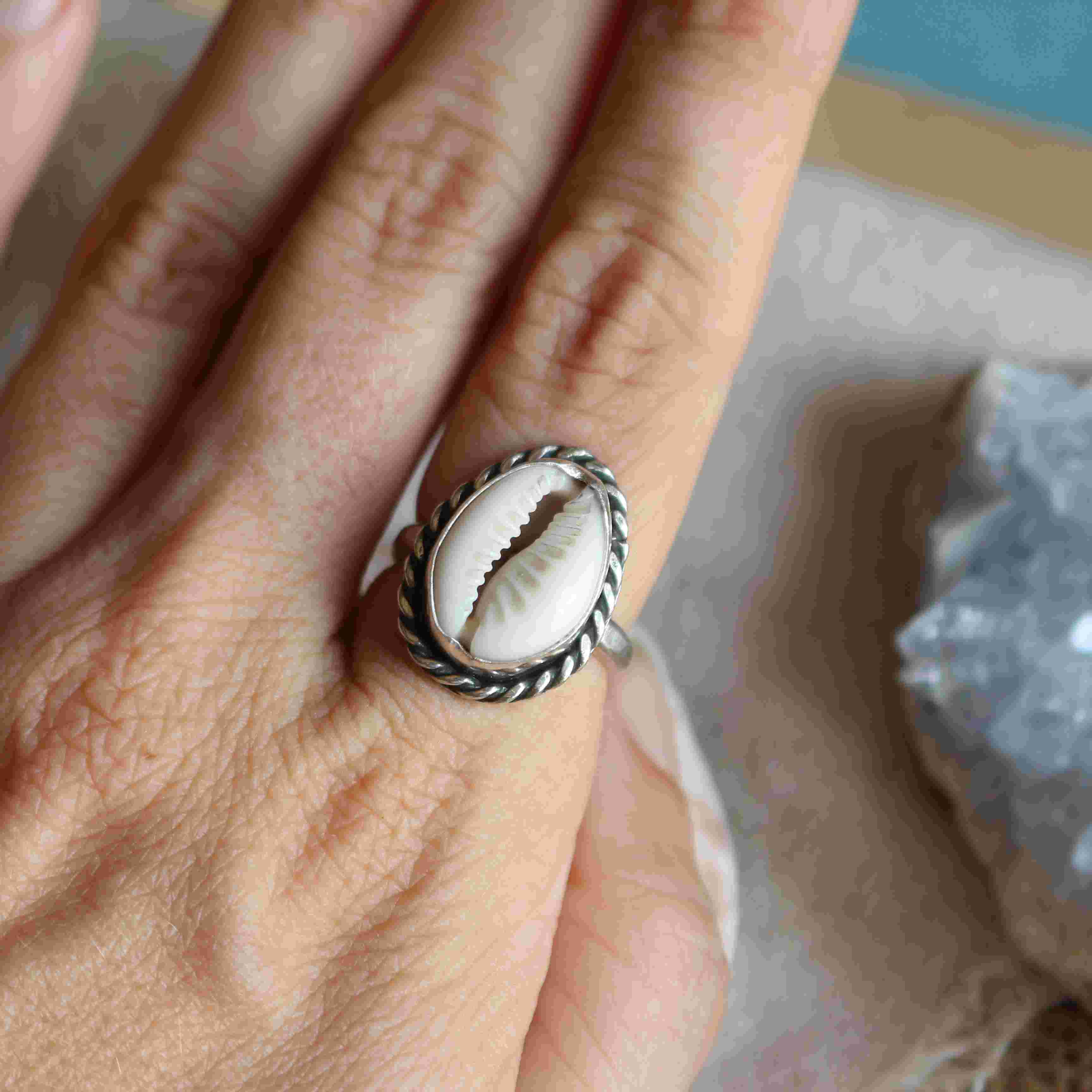 Lo Scrigno della Sirena e l'Anello Conchiglia