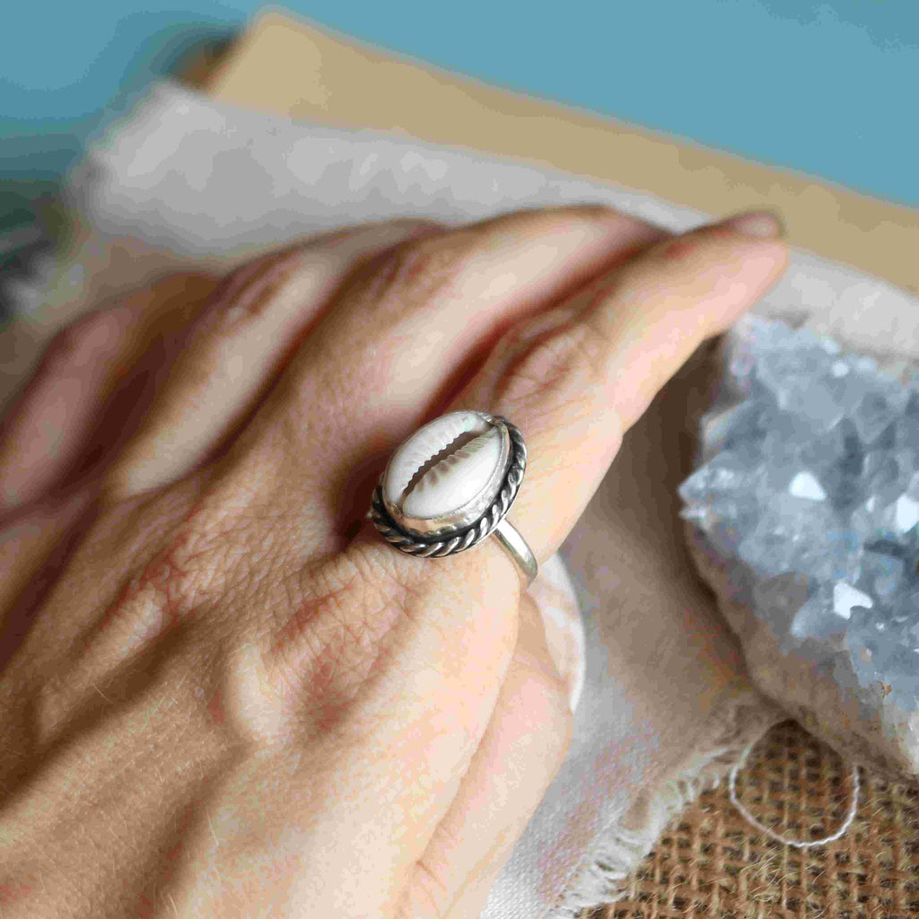 Lo Scrigno della Sirena e l'Anello Conchiglia