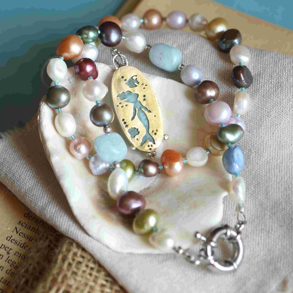 La Sirena Partenope e i suoi tesori - Choker di perle colorate e Ciondolo Sirena