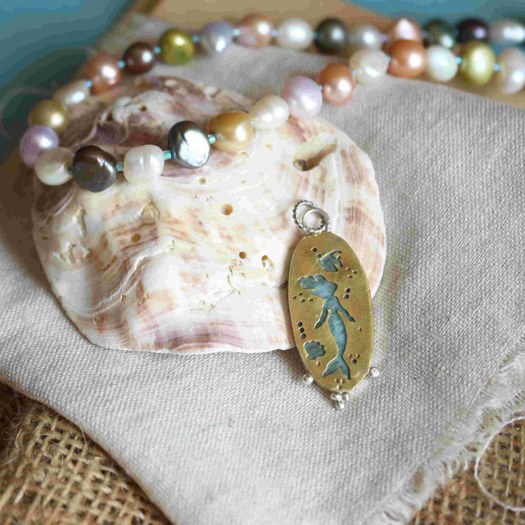 La Sirena Partenope e i suoi tesori - Choker di perle colorate e Ciondolo Sirena