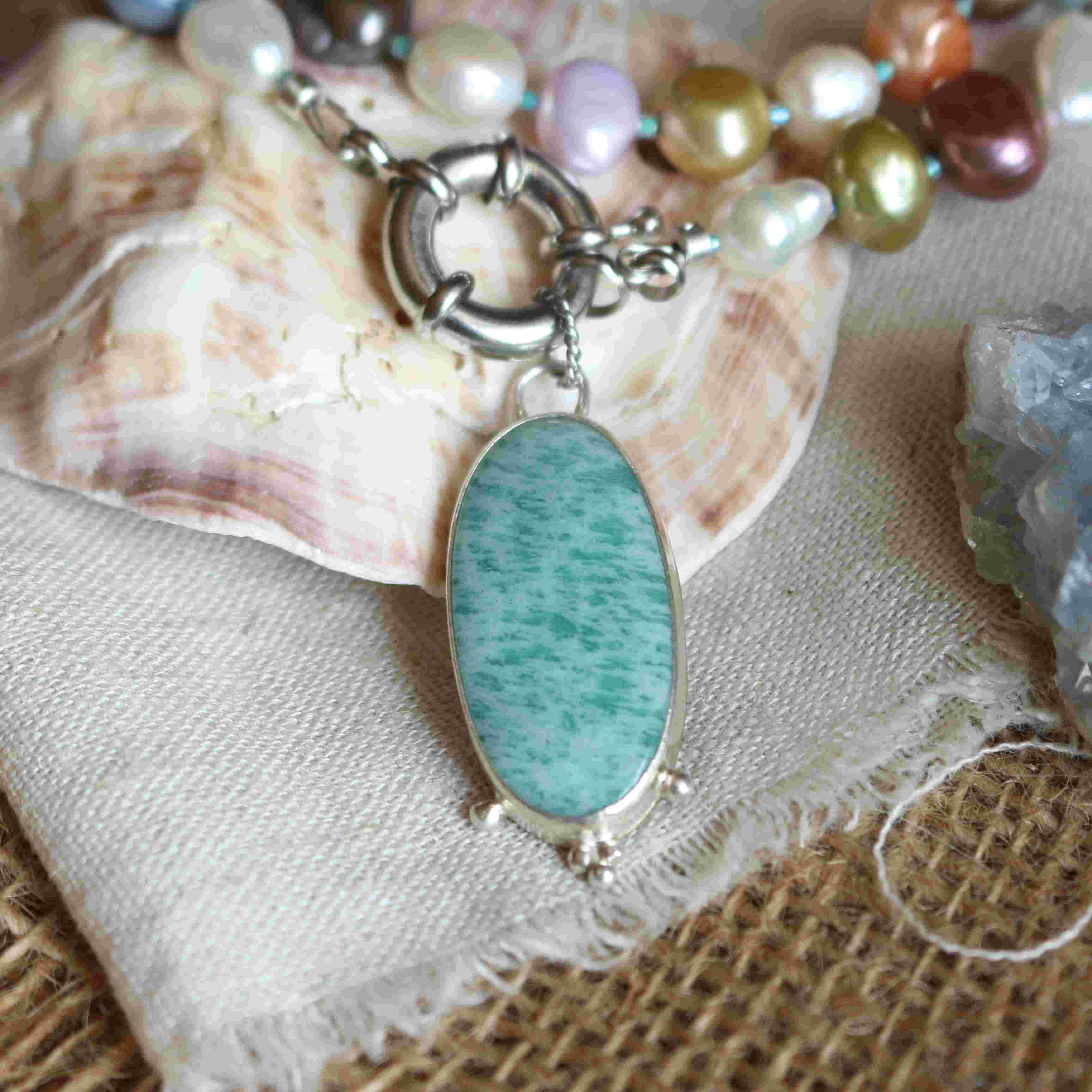 La Sirena Partenope e i suoi tesori - Choker di perle colorate e Ciondolo Sirena