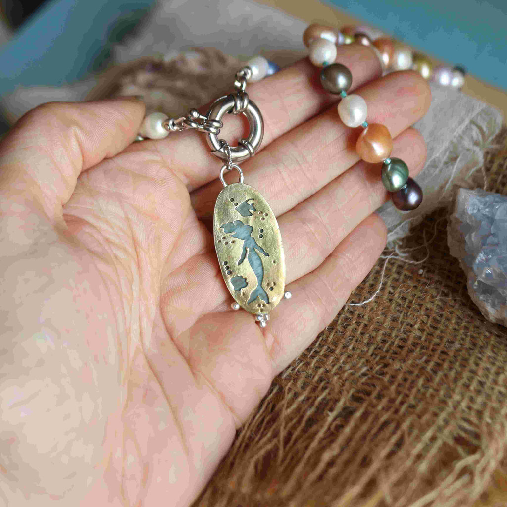 La Sirena Partenope e i suoi tesori - Choker di perle colorate e Ciondolo Sirena