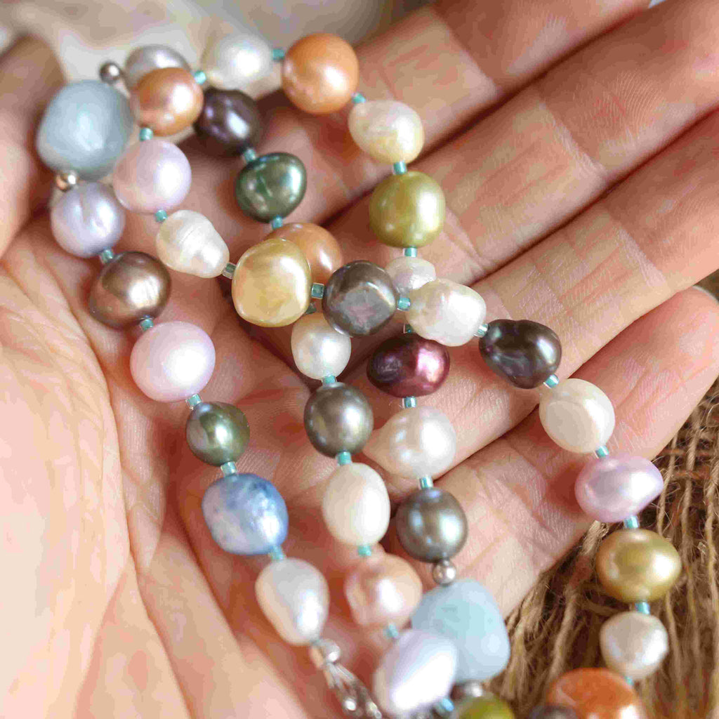 La Sirena Partenope e i suoi tesori - Choker di perle colorate e Ciondolo Sirena