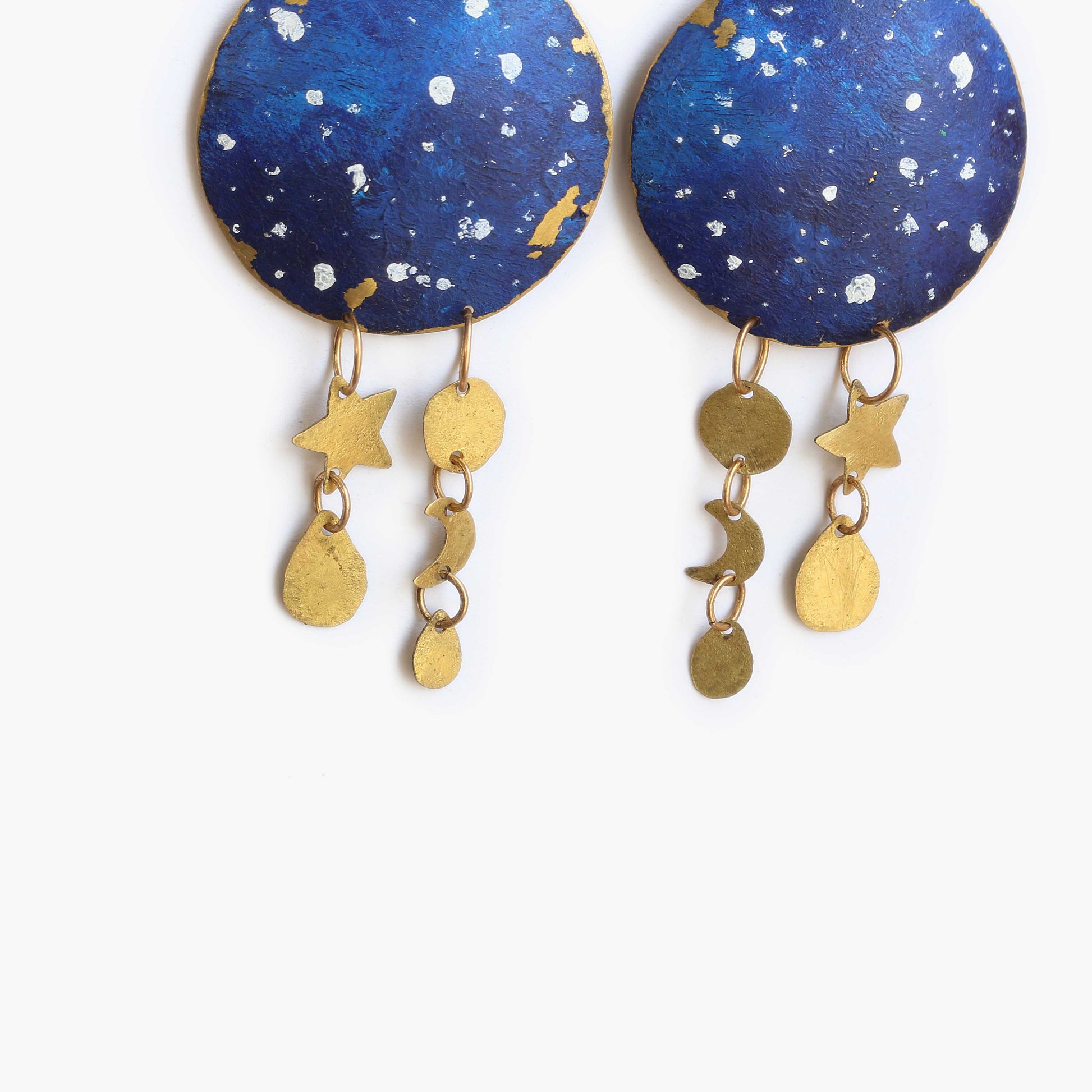 Orecchini Selene con stelle e lune pendenti - dipinti a mano