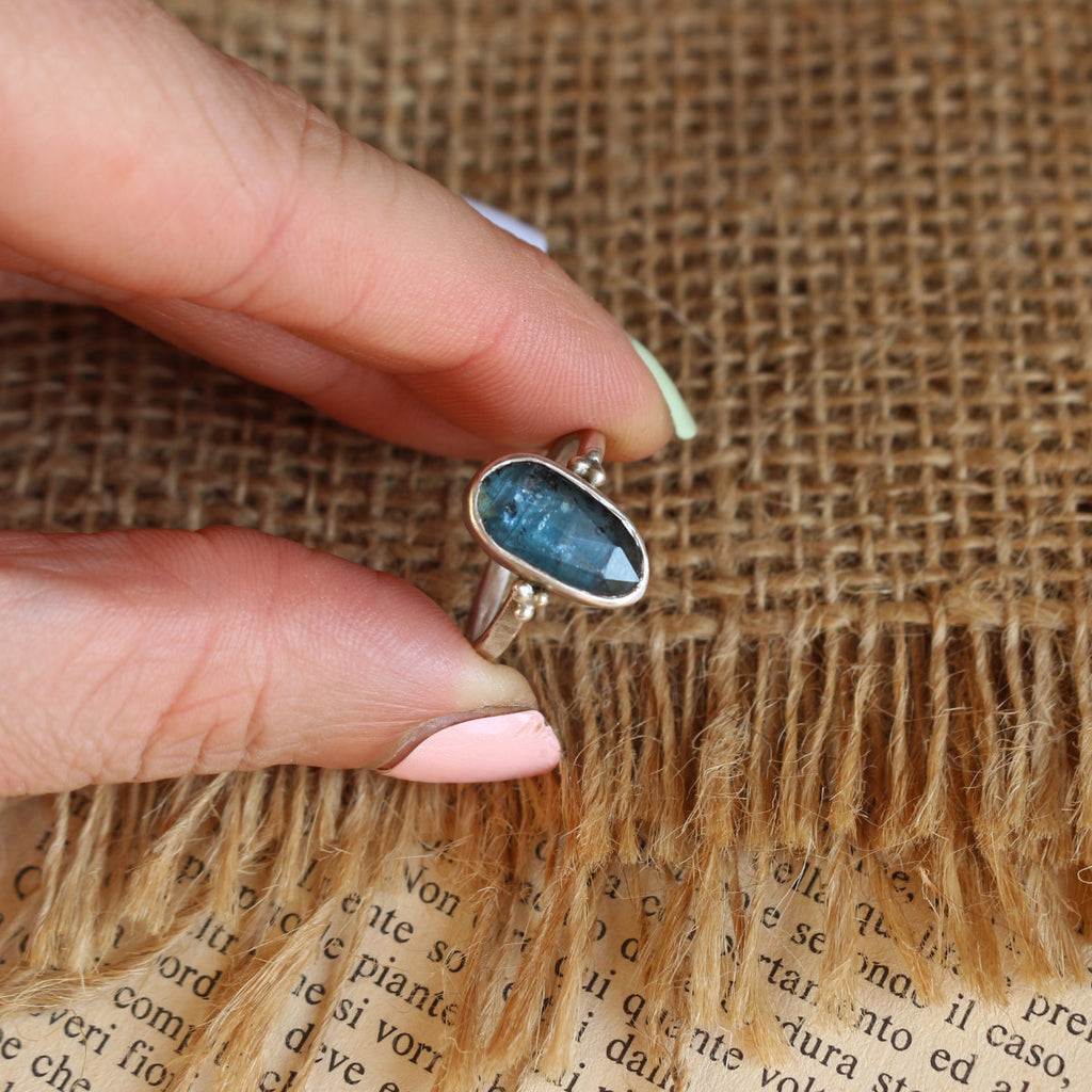 Anello "Amuleto Lama di Verità" Taglia IT 13