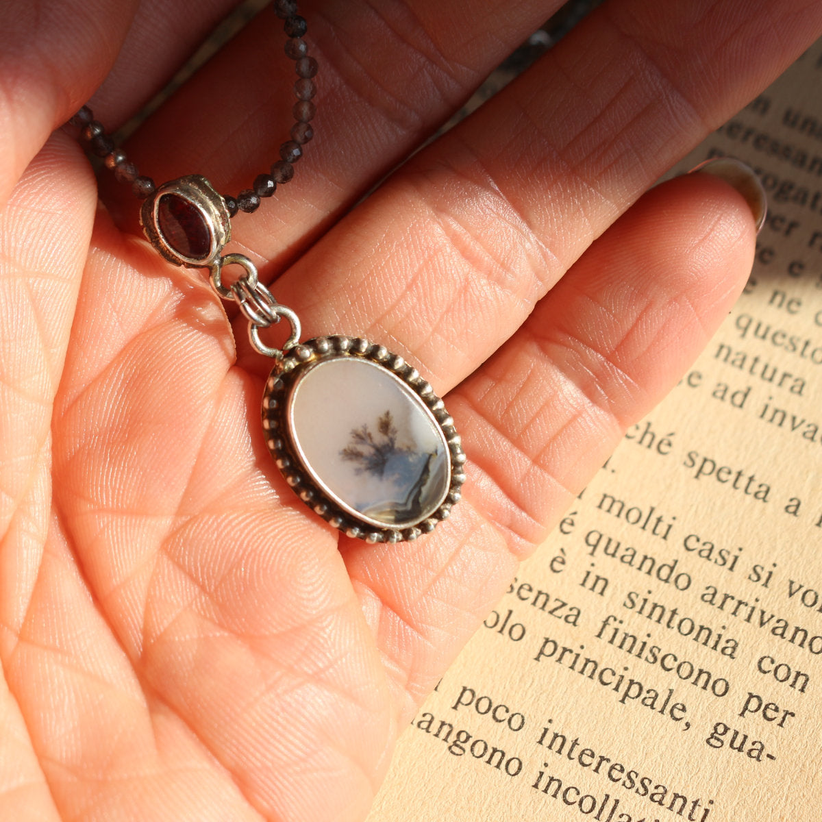 Collana "Pozione di Mezzanotte"