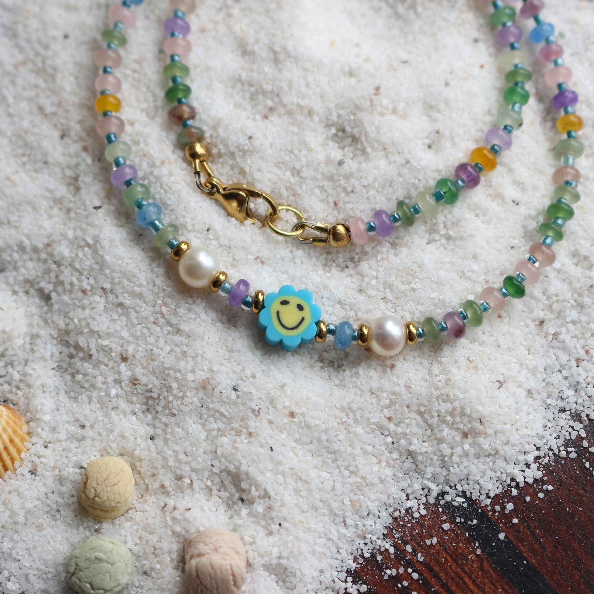 Collana "Fior di Sorrisi" Giada multicolor, Perle e acciaio dorato