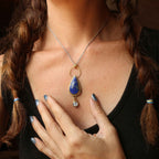 Ciondolo "Notte Stellata" Lapislazzuli e Labradorite bianca