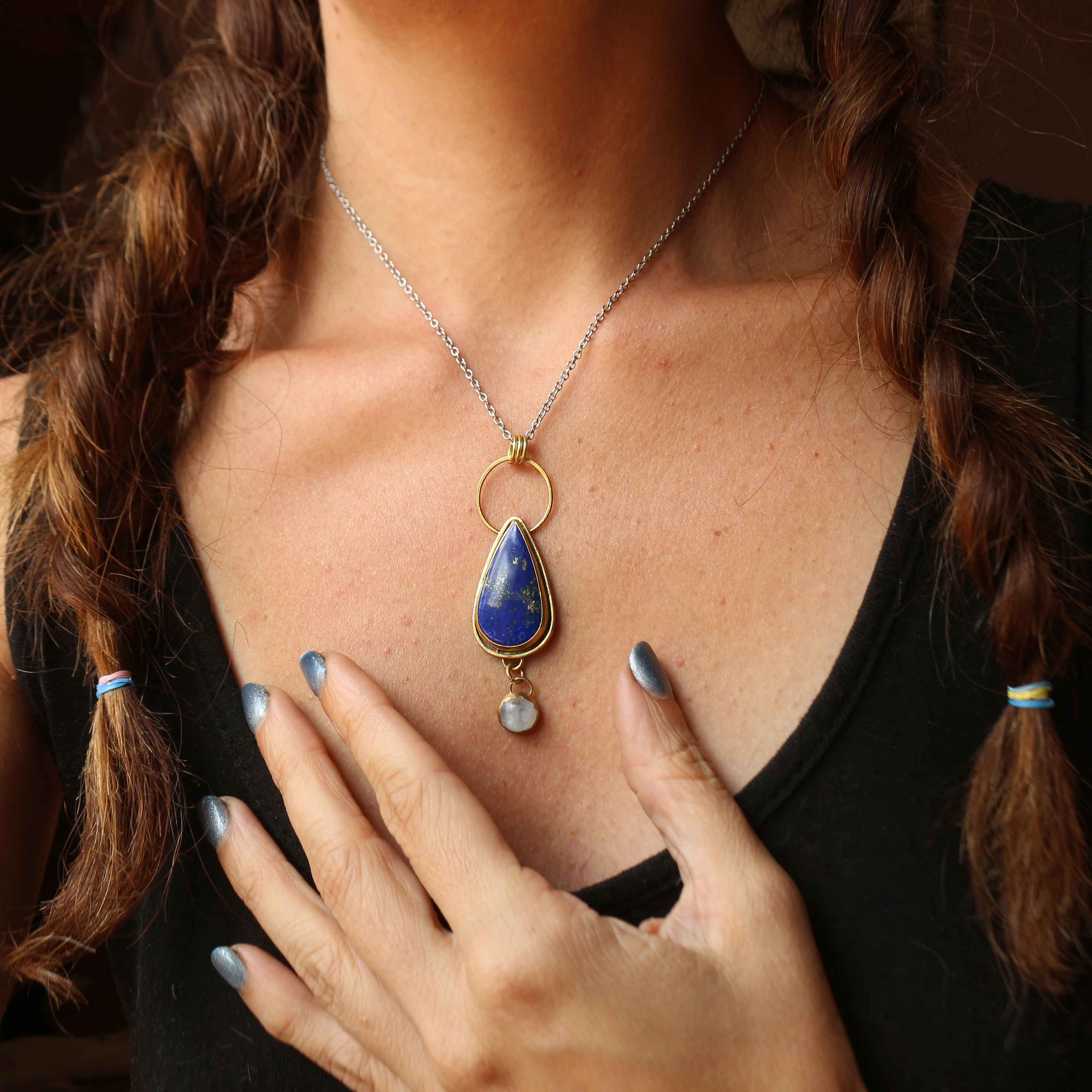 Ciondolo "Notte Stellata" Lapislazzuli e Labradorite bianca