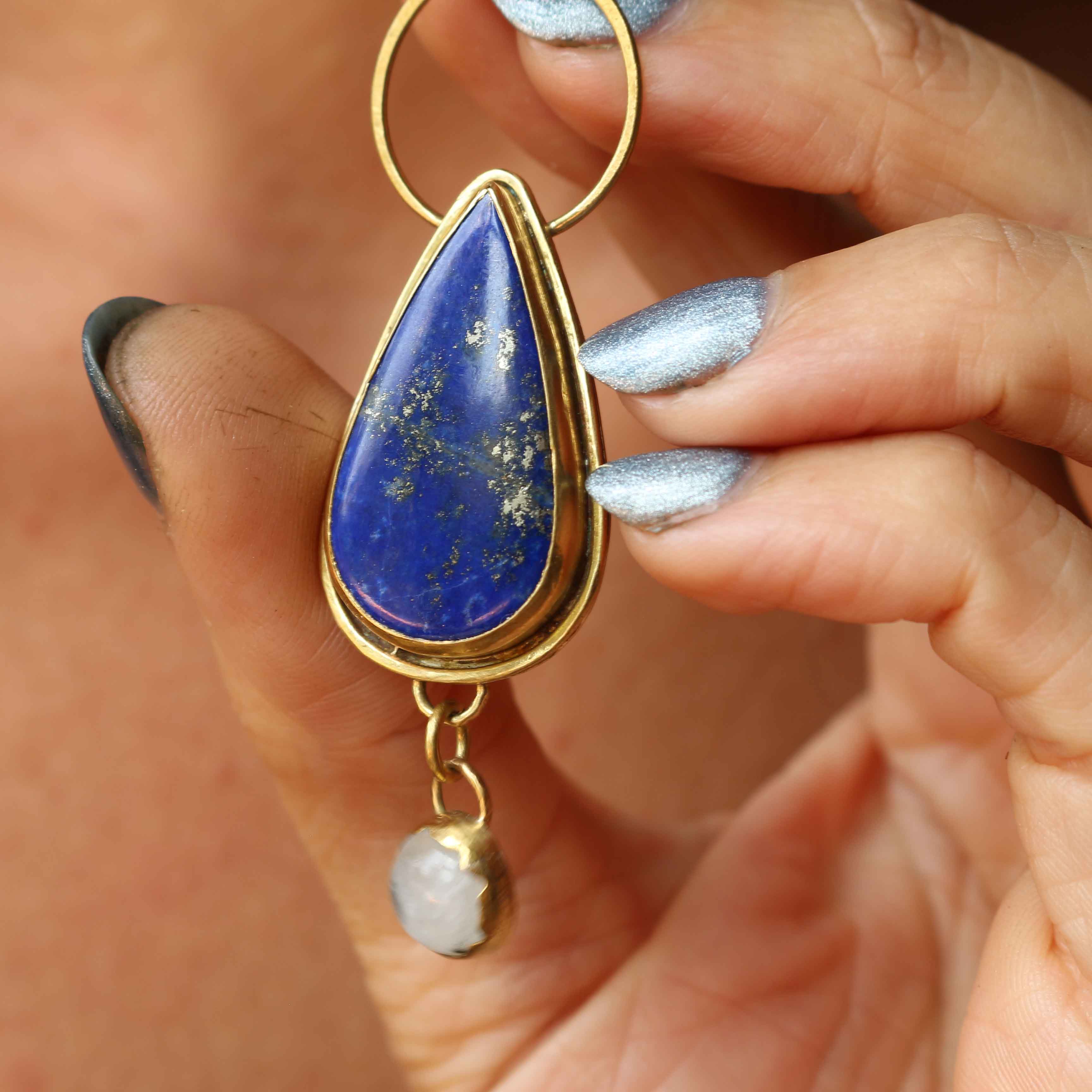 Ciondolo "Notte Stellata" Lapislazzuli e Labradorite bianca