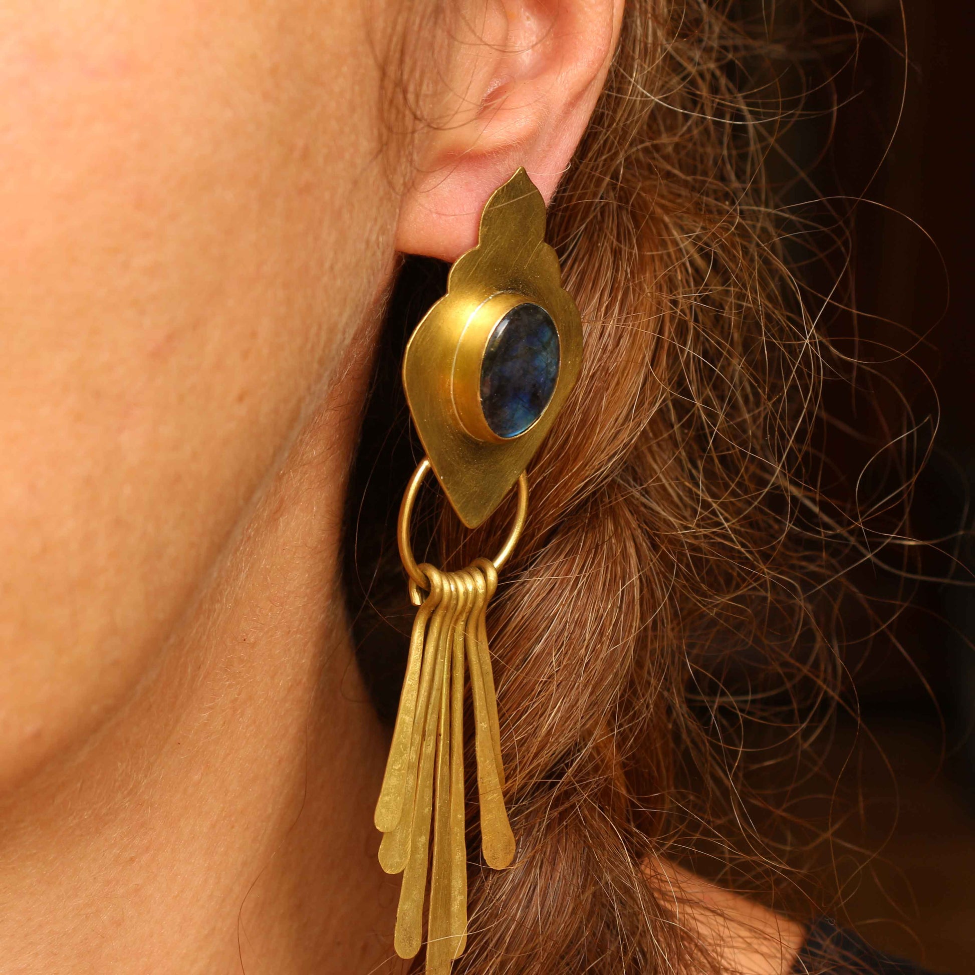 Orecchini Labradorite "Athtar" con frange