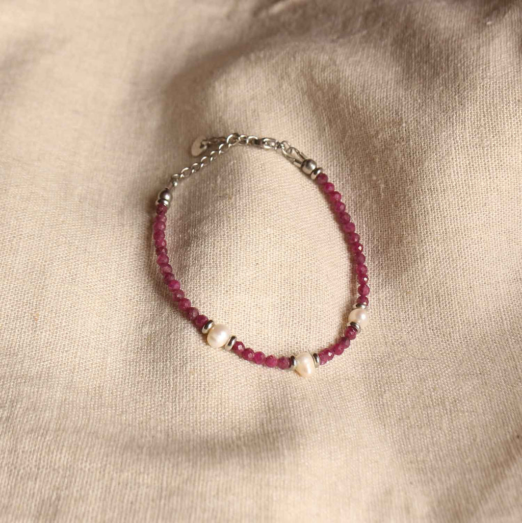 Braccialetto "Riflessi di Luce"  Perle e Pink Ruby