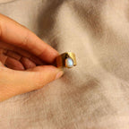 Anello "Custode di Luce" Labradorite bianca - regolabile