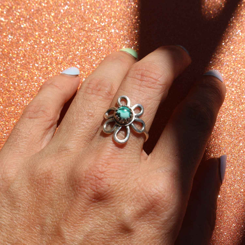 Anello regolabile "Fiore Blu" Turchese naturale e argento