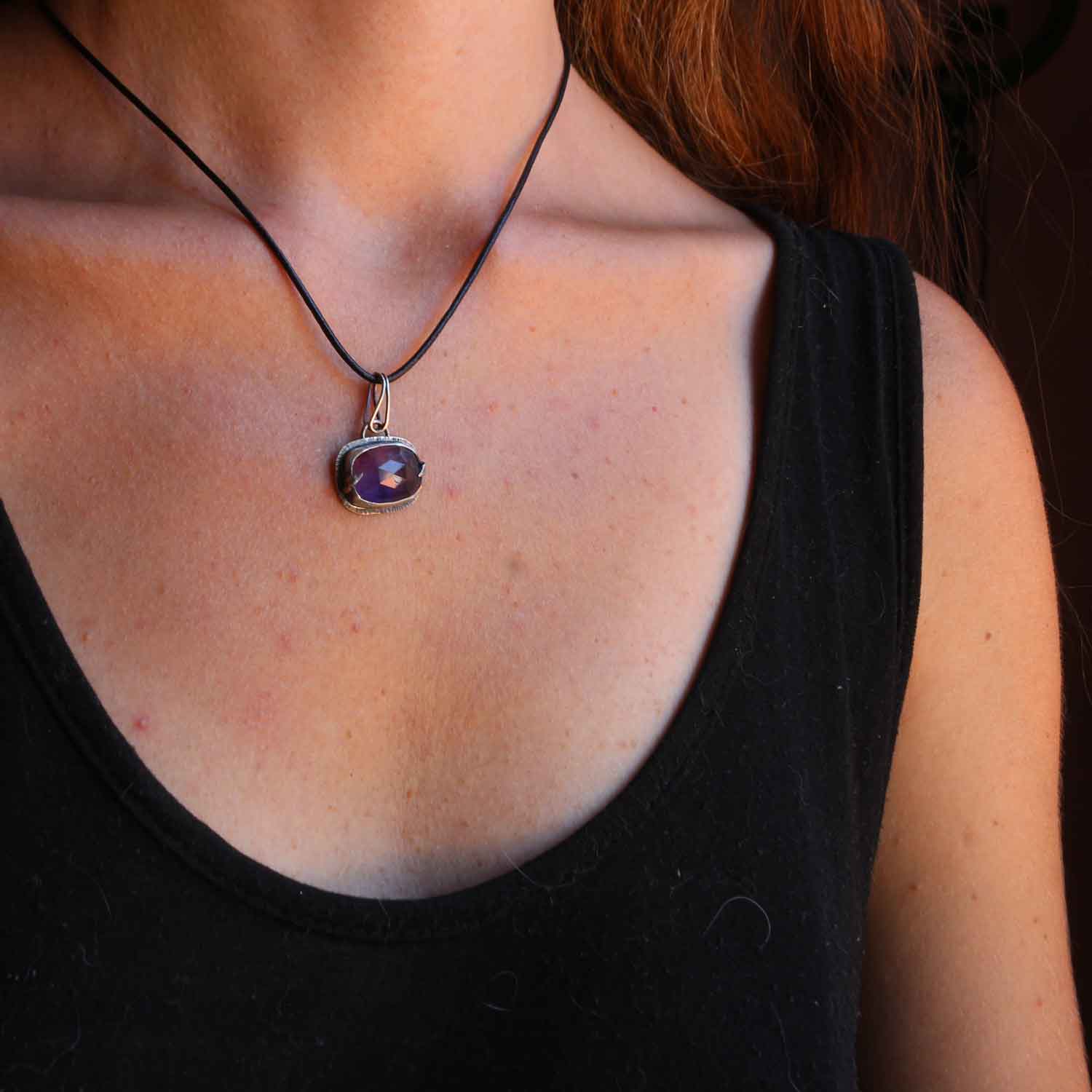 Ciondolo "Abbraccio di Dioniso" Ametista taglio rose-cut