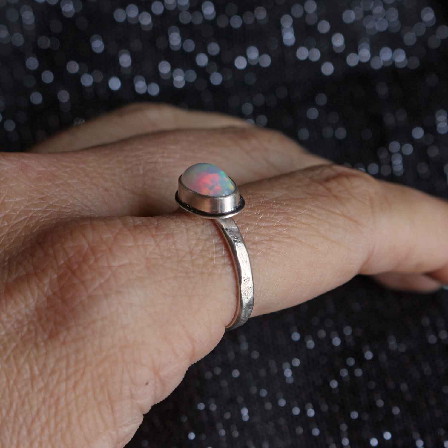 Anello "Sigillo di Nebbia" Opale etiope naturale in argento - IT 16