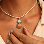 Ciondolo con conchiglia e pietra in argento