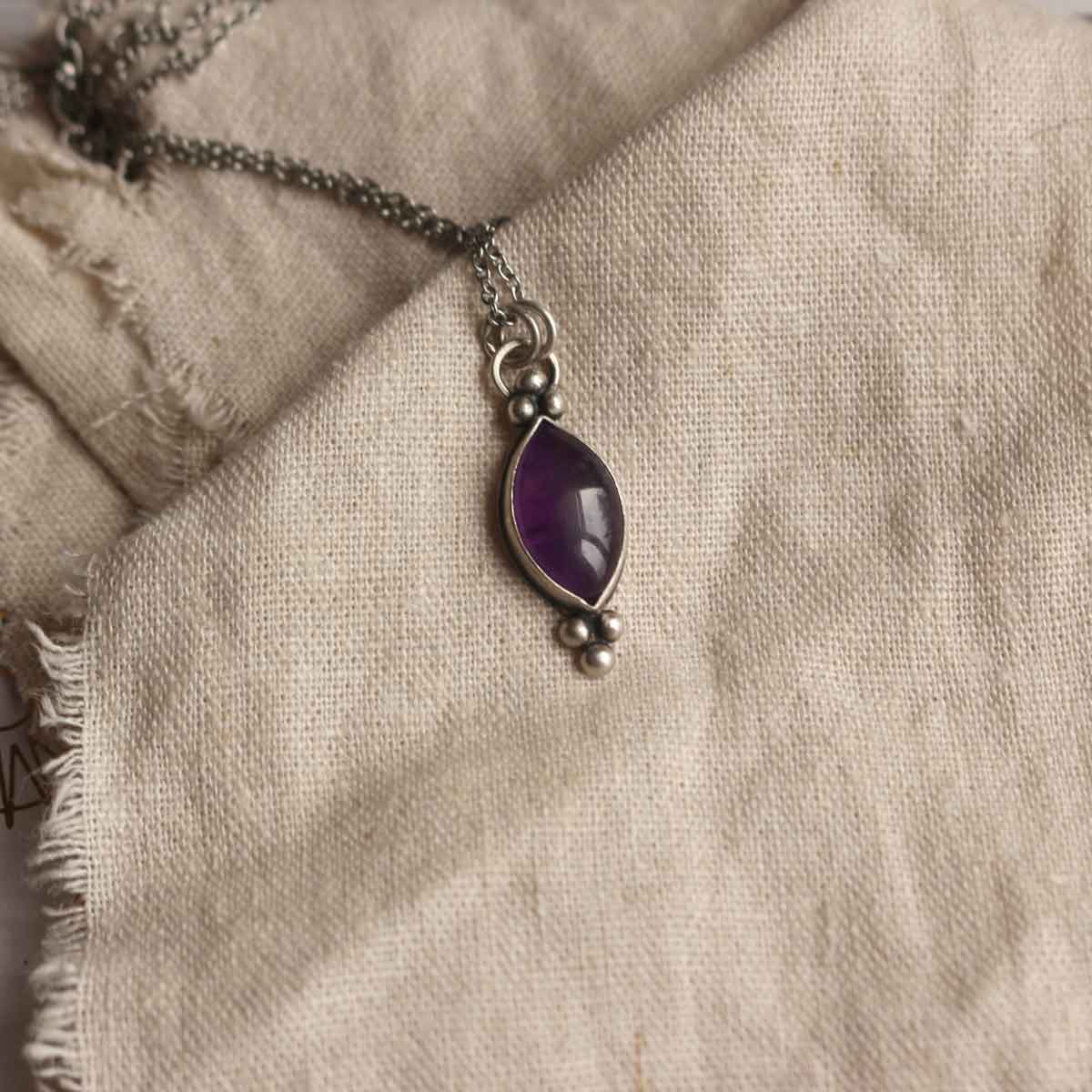 Ciondolo con Ametista marquise in argento