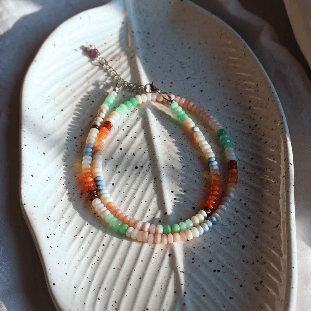 Collana "Arcobaleno" rondelle lisce di Opale con minuteria in Acciaio