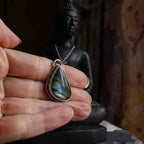 Ciondolo "Sorgente Nascosta" Labradorite in Argento