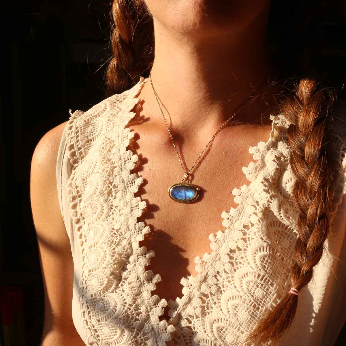 Ciondolo "Orbita Blu" Labradorite in Ottone