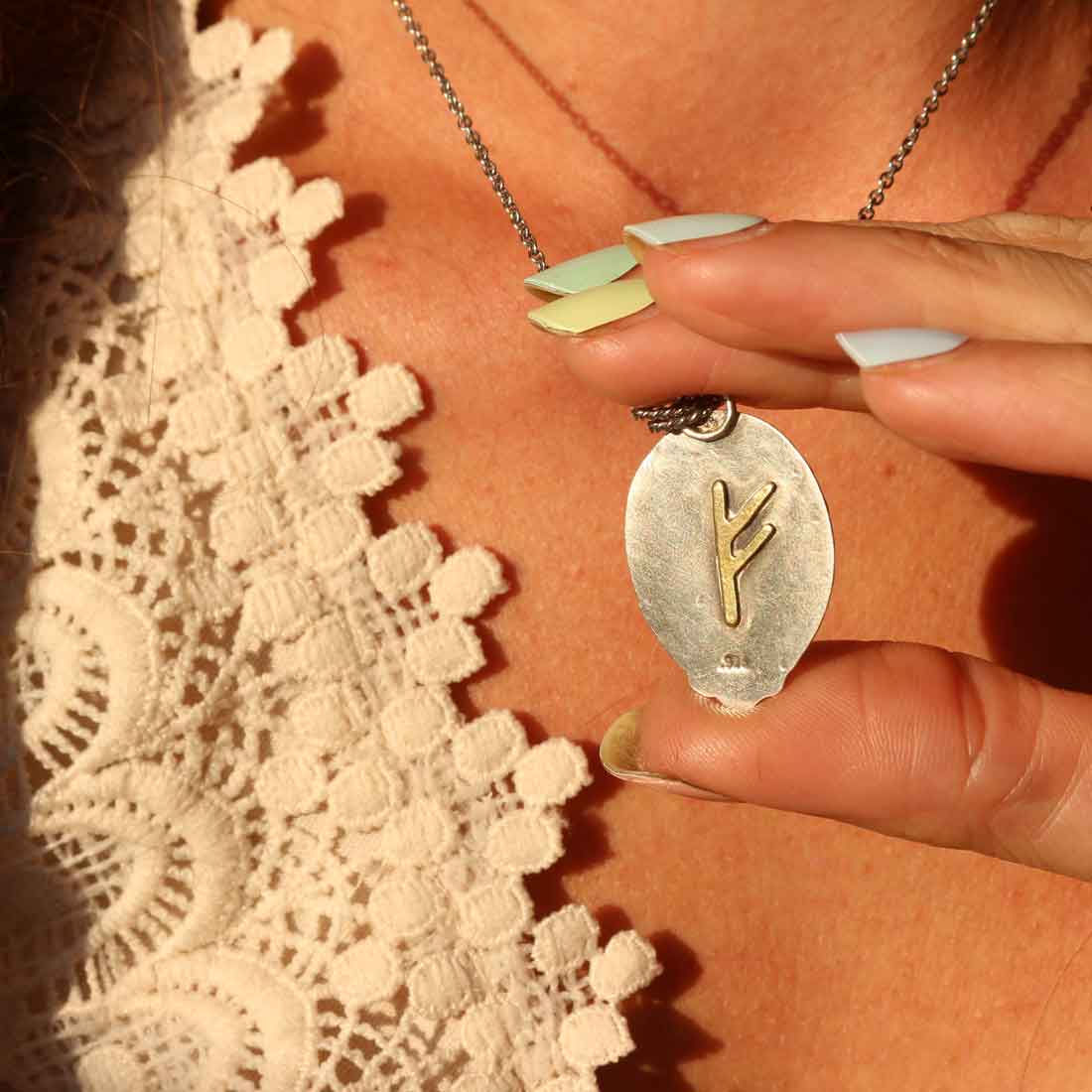 Ciondolo runico "Fehu" Turchese Arizona naturale