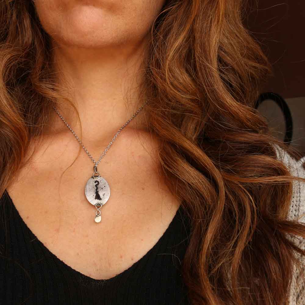 Ciondolo "Baba Yaga" Labradorite blu e Opale etiope nero