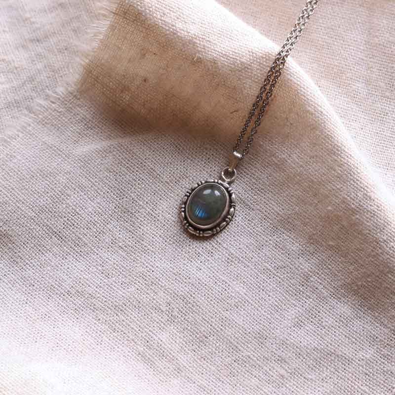 Ciondolo "Notte del Nord" Labradorite in argento