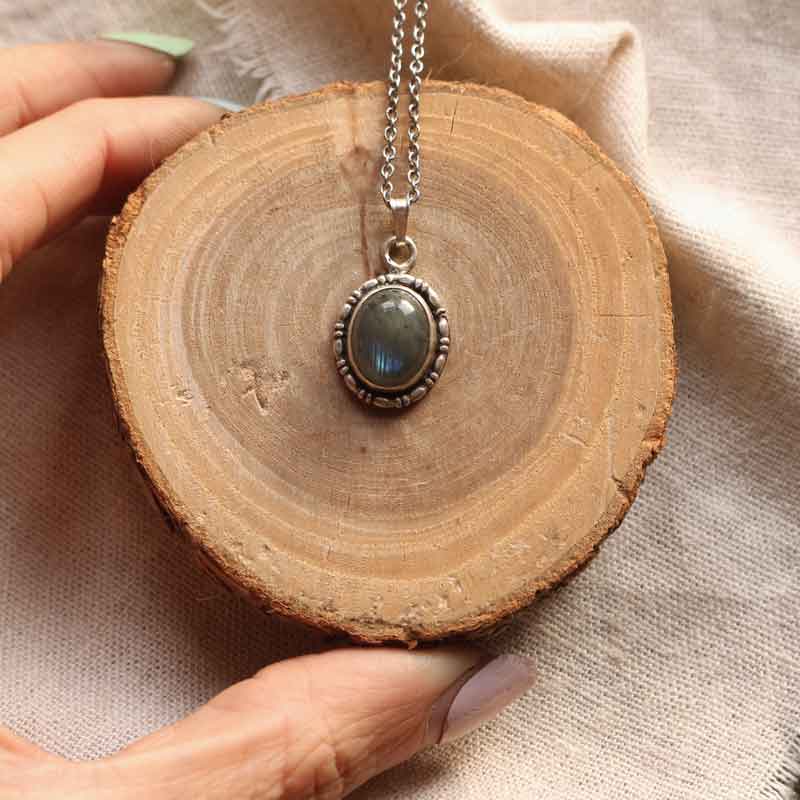 Ciondolo "Notte del Nord" Labradorite in argento