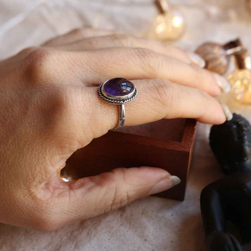 Anello "Luminis Ametista" con la pietra della Tranquillità - Taglia IT 16