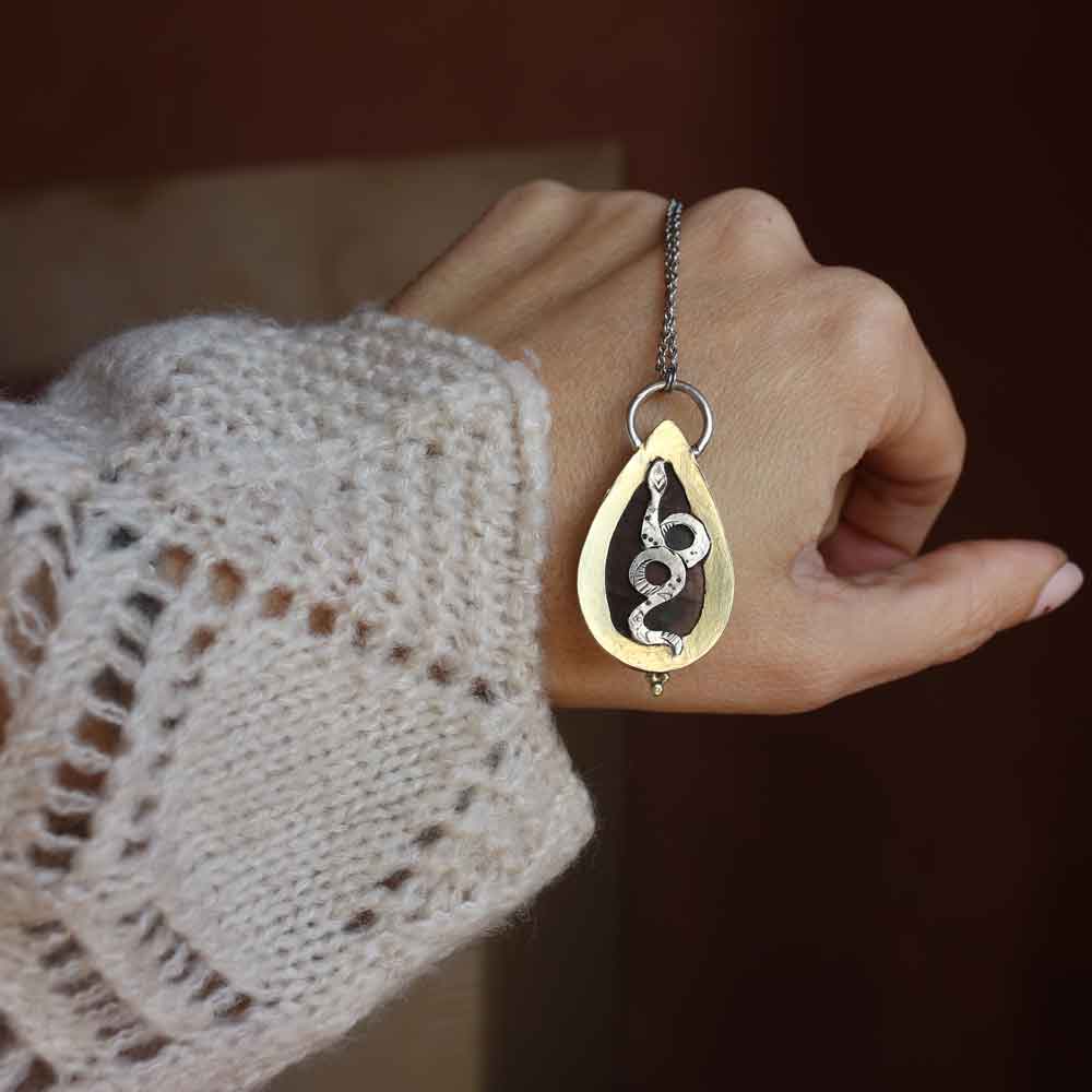 TOTEM "Il Serpente" - Labradorite viola