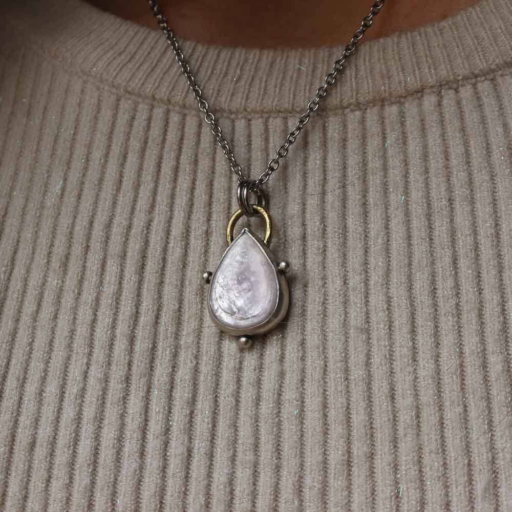 Ciondolo Totem "Libellula" - Mica Lepidolite rosa