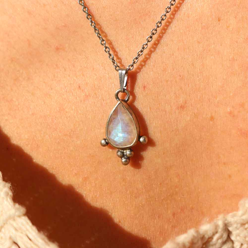 Pendente "Alyra" Labradorite bianca