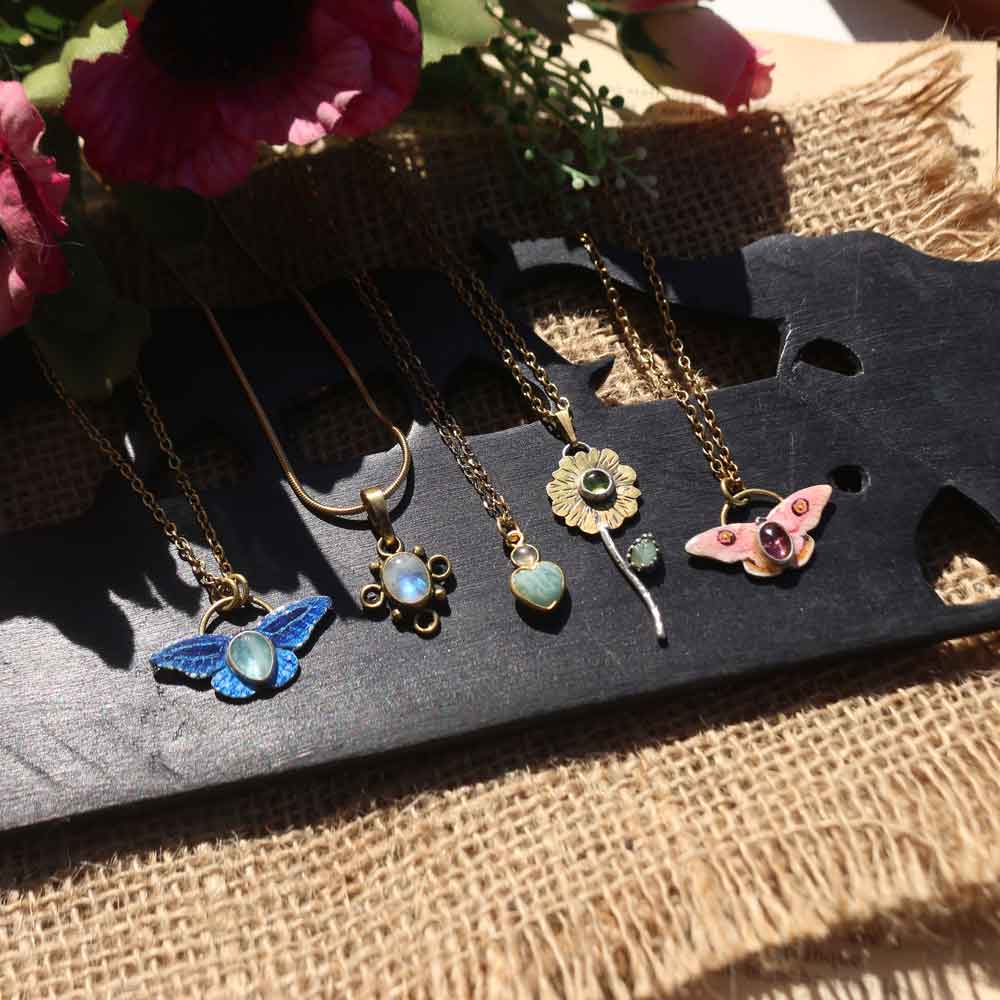 Collana "LUMEA" - Ciondolo cuore di Amazzonite e catenina acciaio