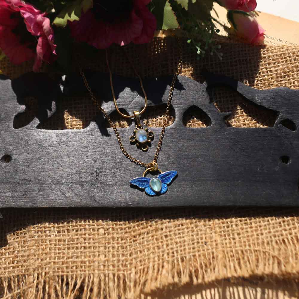 Ciondolo "Farfalla Blu" Farfalla dipinta a mano