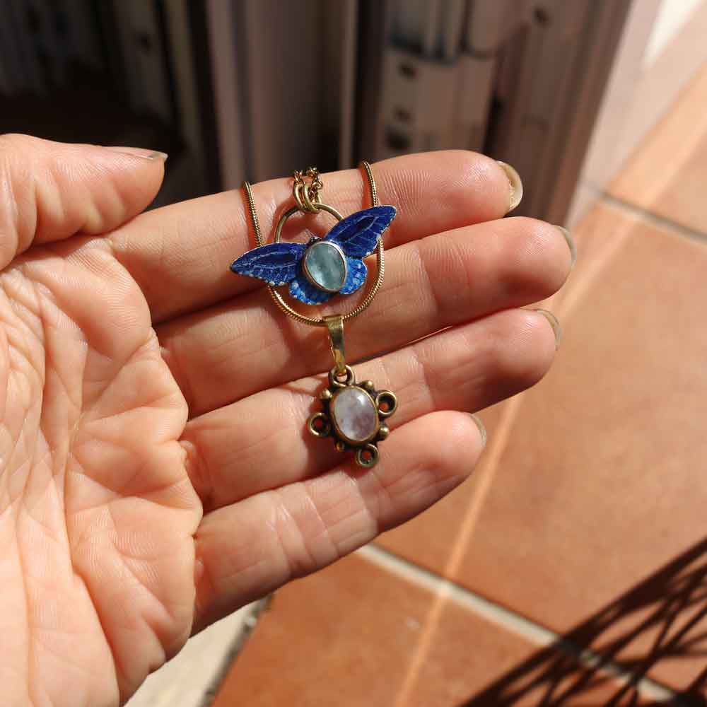 Ciondolo "Farfalla Blu" Farfalla dipinta a mano