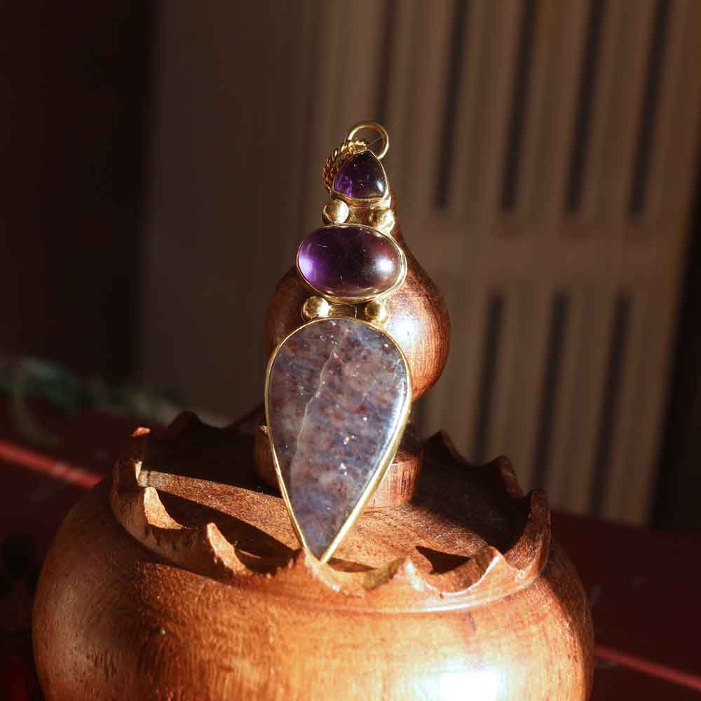 Pendente "Vireon" Ametista, Iolite sunstone
