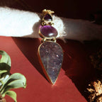 Pendente "Vireon" Ametista, Iolite sunstone