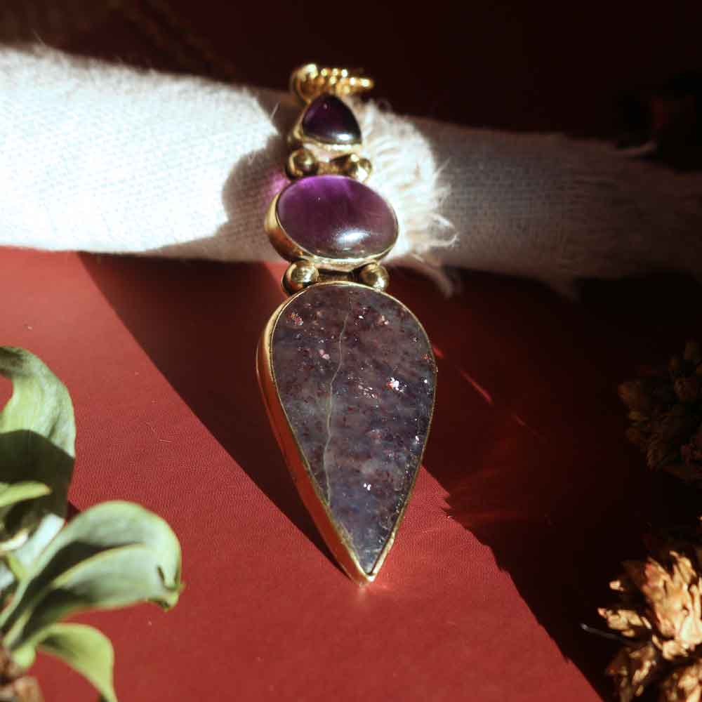 Pendente "Vireon" Ametista, Iolite sunstone