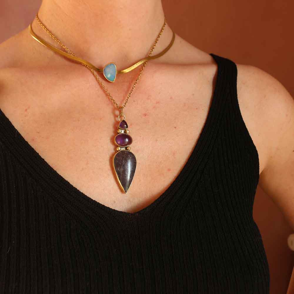 Pendente "Vireon" Ametista, Iolite sunstone