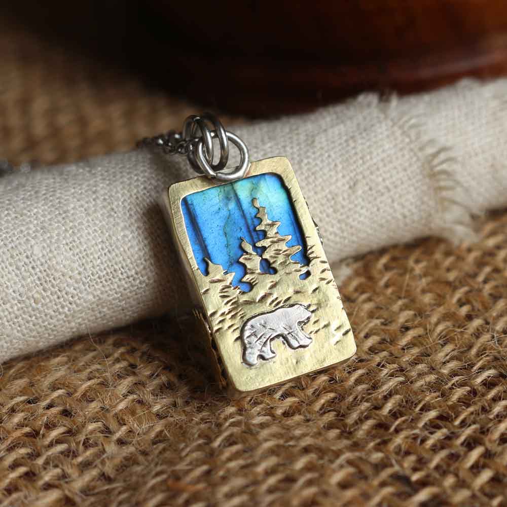 Pendente Totem "Sentiero dell'Orso Lunare" Labradorite