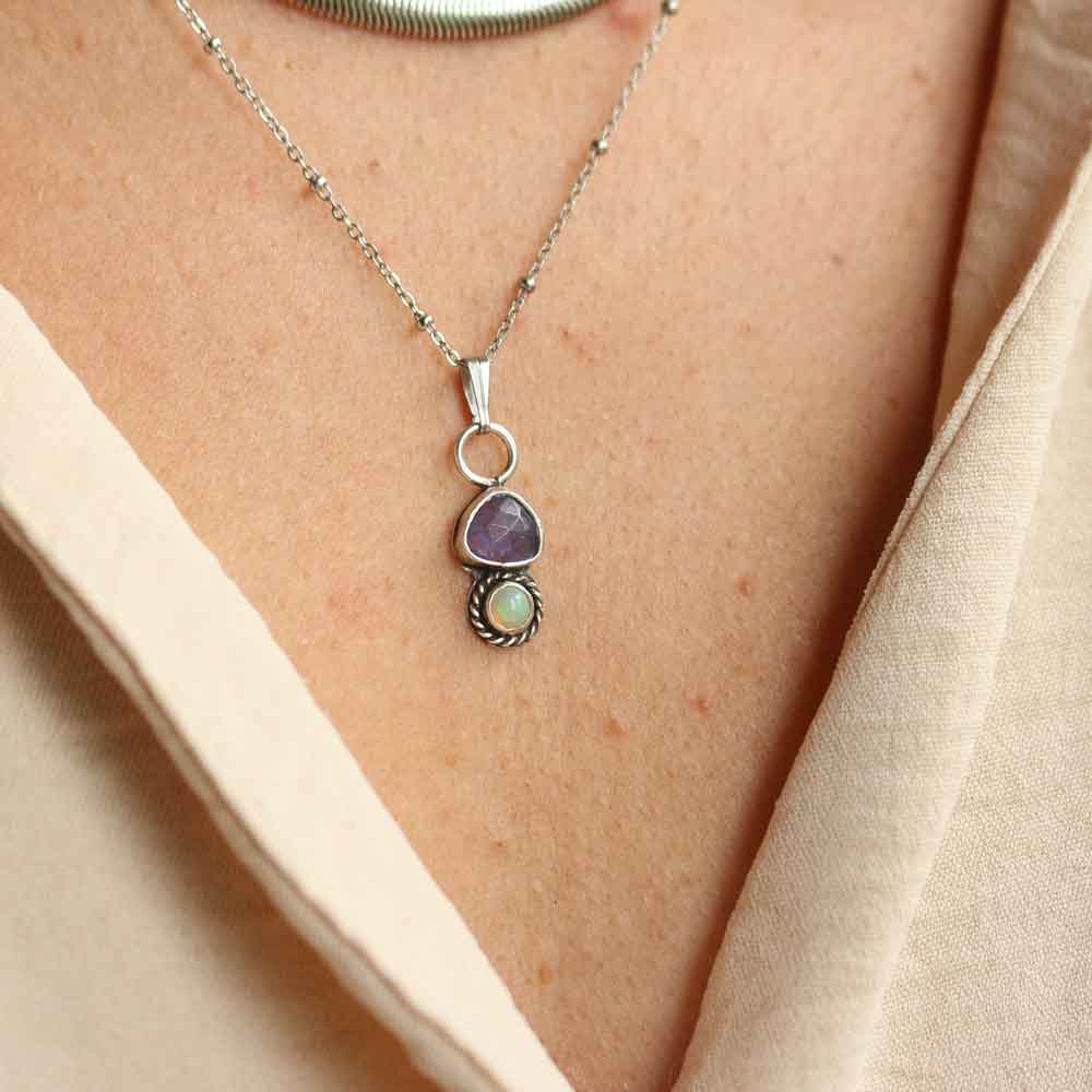 Ciondolo "Luce di Arianrhod" Tanzanite e Opale Etiope